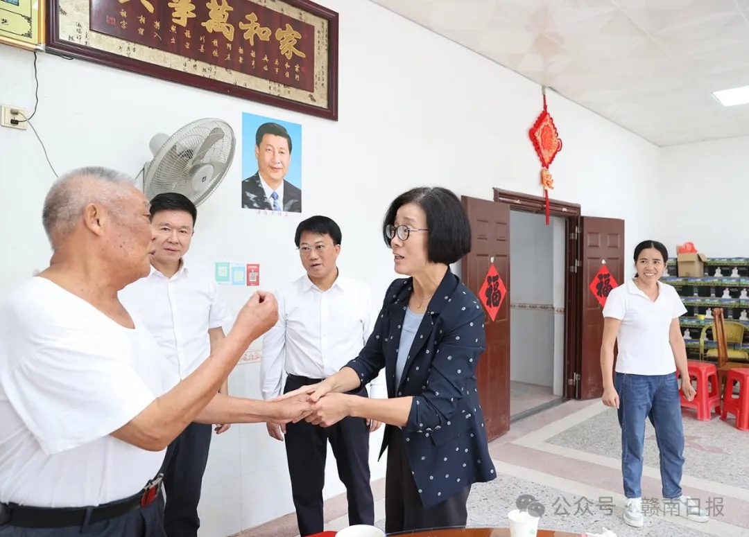 吳忠瓊在寧都走訪慰問并調研調度